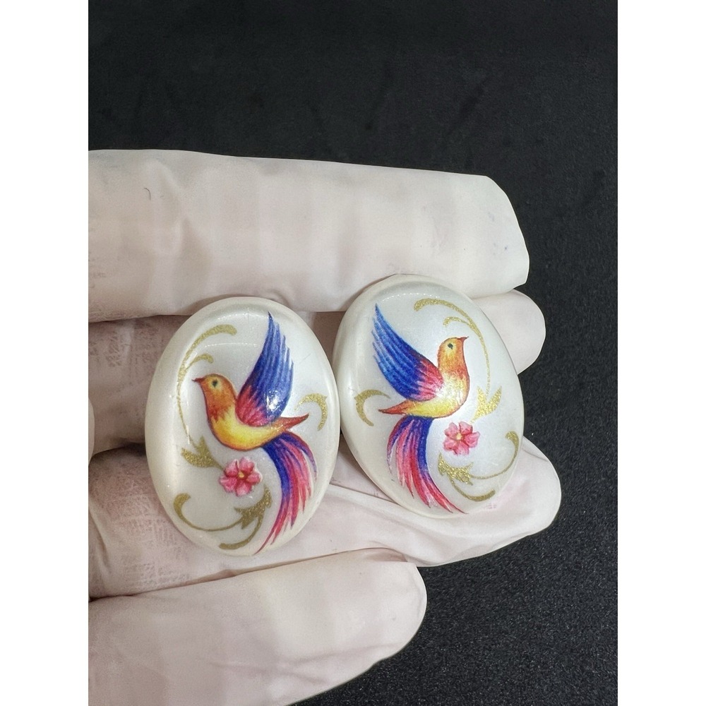Vintage 1991 AVON Pretty Plume Bird Of Paradise Earrings Pearly Acrylic Clip On